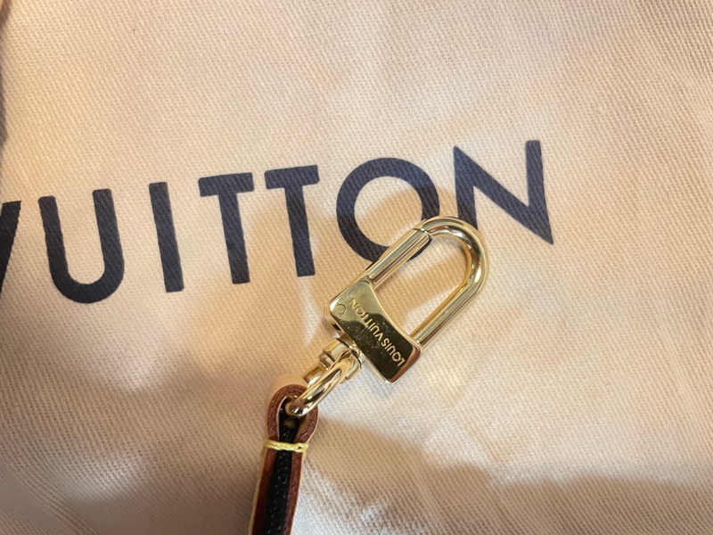 Lv speedy20 寬肩帶-3