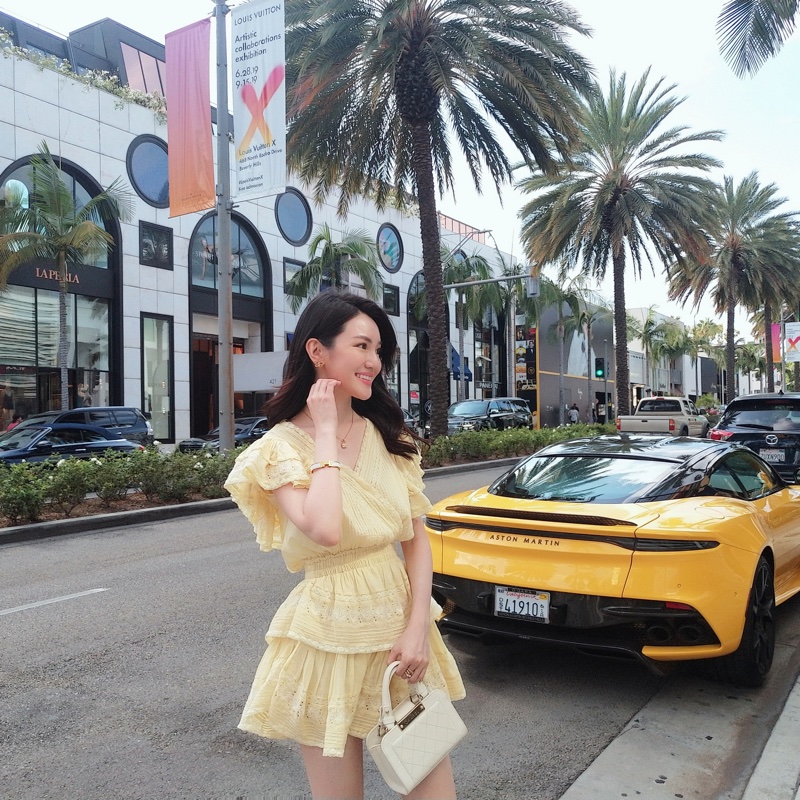 kenjile專屬下標區-Chanel米白色金鍊手提肩背菱格小方包-1