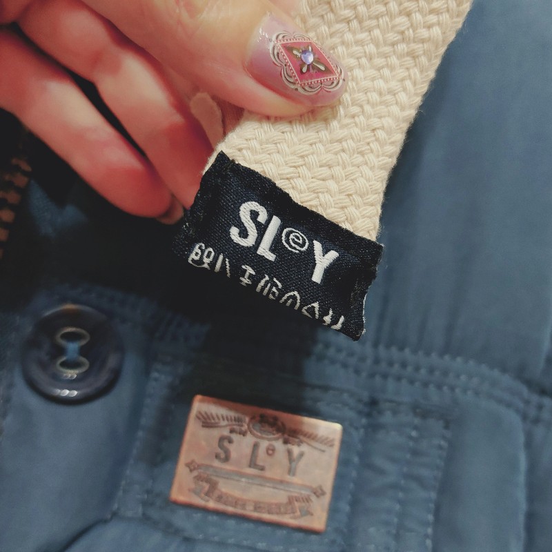 SLY 品牌 霧霾藍連帽厚舖棉背心-8