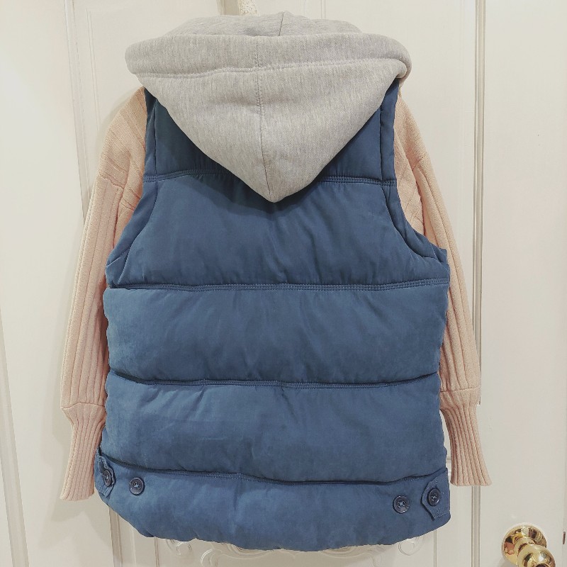 SLY 品牌 霧霾藍連帽厚舖棉背心-9