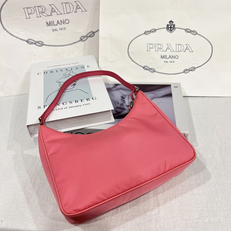 PRADA 粉色 尼龍材質 Re-Edition 2005年復刻版 腋下包/肩背包/手提包-1