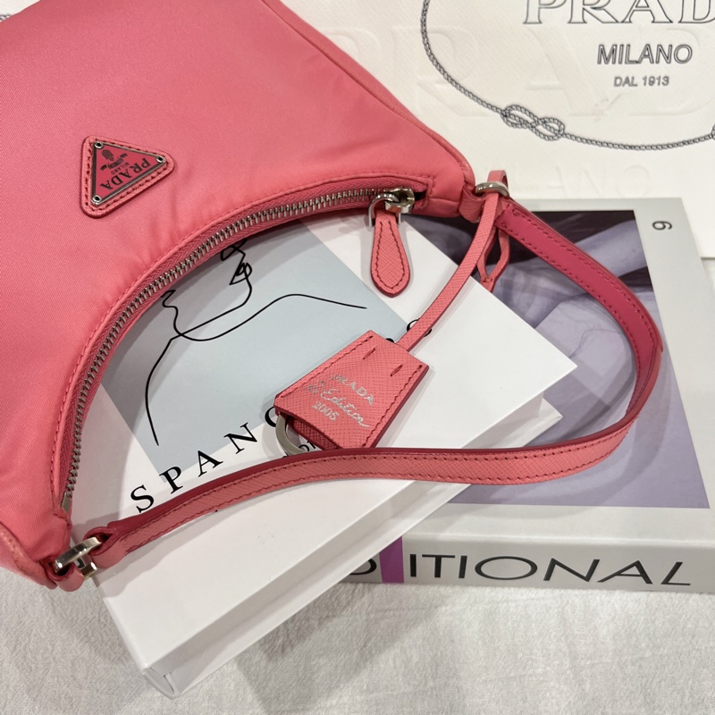 PRADA 粉色 尼龍材質 Re-Edition 2005年復刻版 腋下包/肩背包/手提包-7