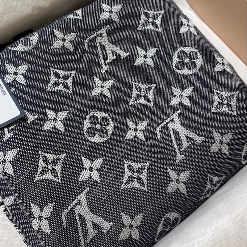 LV路易威登經典花紋羊毛絲綢披肩雙面 logo黑灰圖案提花披肩 大 披肩 圍巾 Louis Vuitton Monogram 圍巾 秋冬必備時尚百搭-7