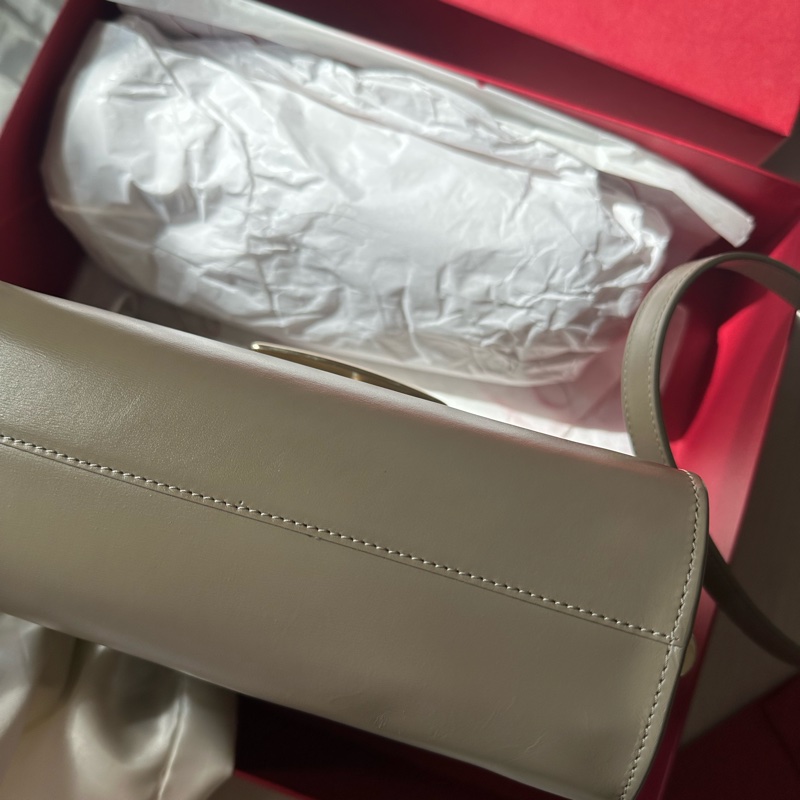 RV 米色氣質手提包 附背帶-8