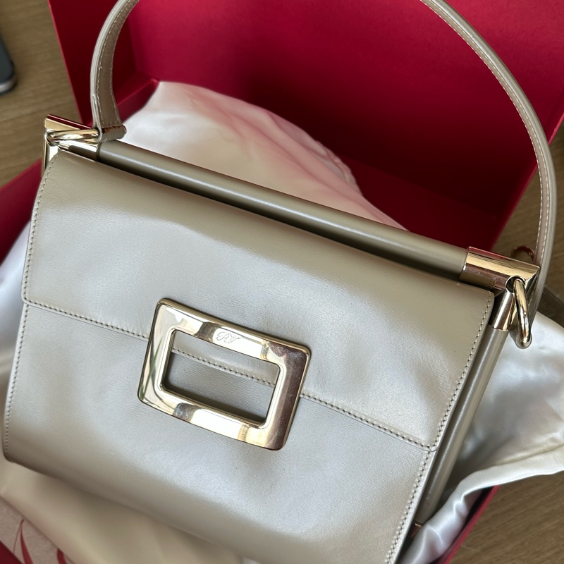 RV 米色氣質手提包 附背帶-1