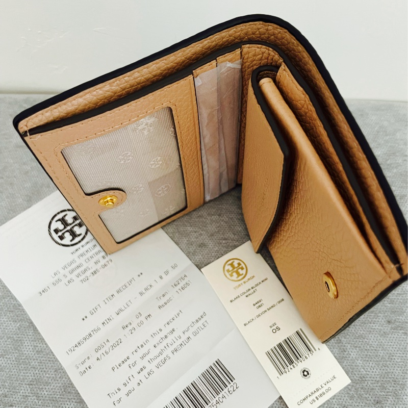 正品全新 Tory Burch TB真皮軟牛皮 黑色配奶茶色 對開短夾 有零錢袋-4