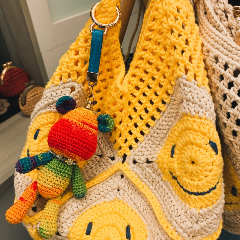 質感真的很好💕手工黃色鉤織微笑包😊使用韓國線材-2