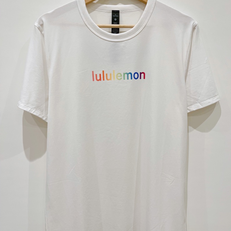 [全新商品］Lululemon露露檸檬Rainbow Pride 特別款彩虹T-shirt贈限量款彩虹購物袋、彩虹口罩M-1