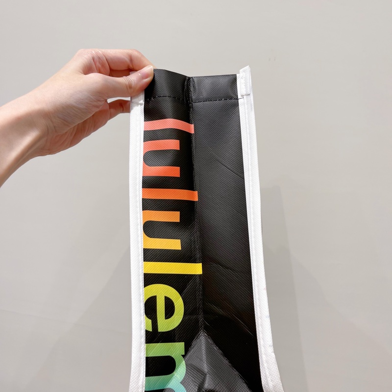 [全新商品］Lululemon露露檸檬Rainbow Pride 特別款彩虹T-shirt贈限量款彩虹購物袋、彩虹口罩M-9