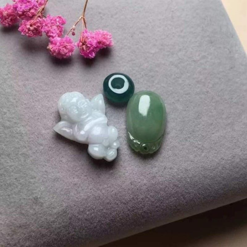 緬甸玉A貨-天使.平安釦.冰綠福貝造型玉墬總共3件-1