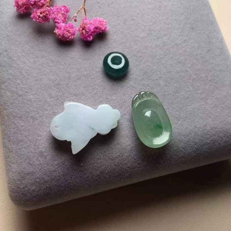 緬甸玉A貨-天使.平安釦.冰綠福貝造型玉墬總共3件-14
