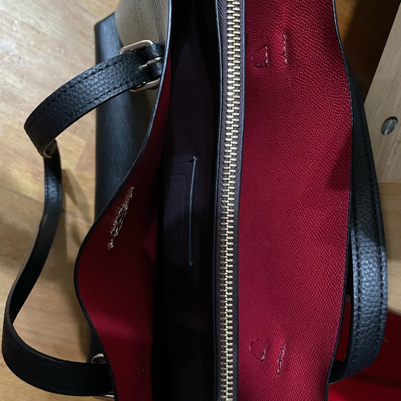 Coach Outlet Mollie大托特包-1