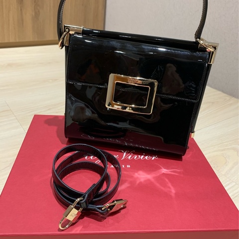 Roger Vivier 全新未使用經典黑色漆皮包