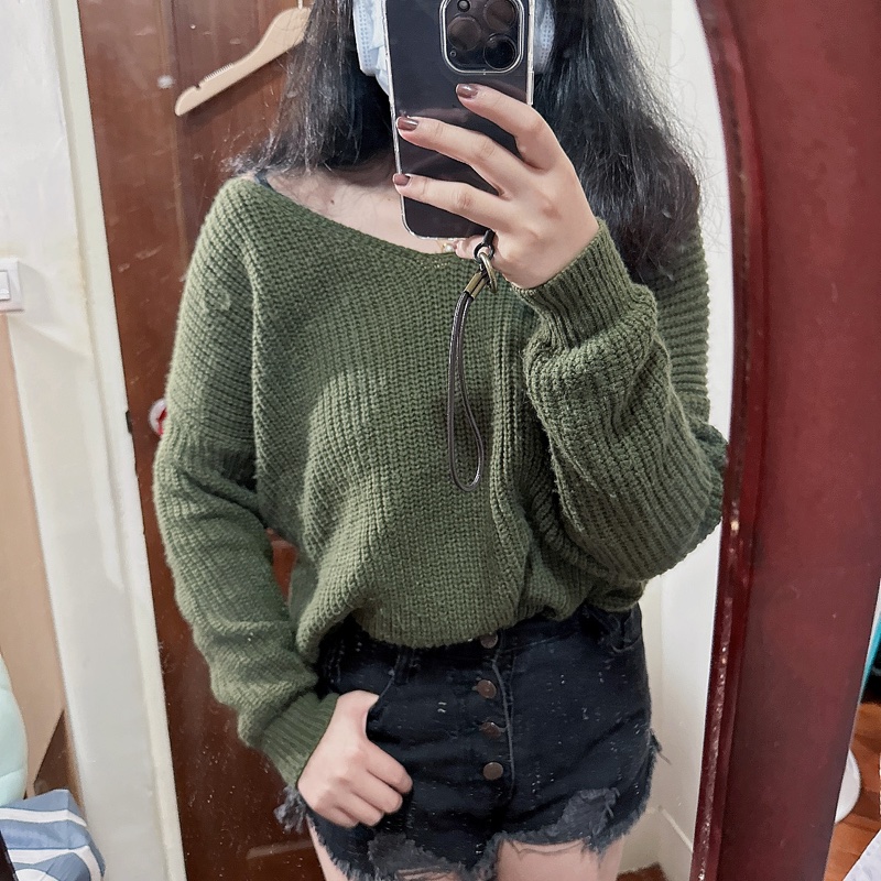 性感V領露背針織毛衣🧶氣質卻有小心機的小穿搭😆-0
