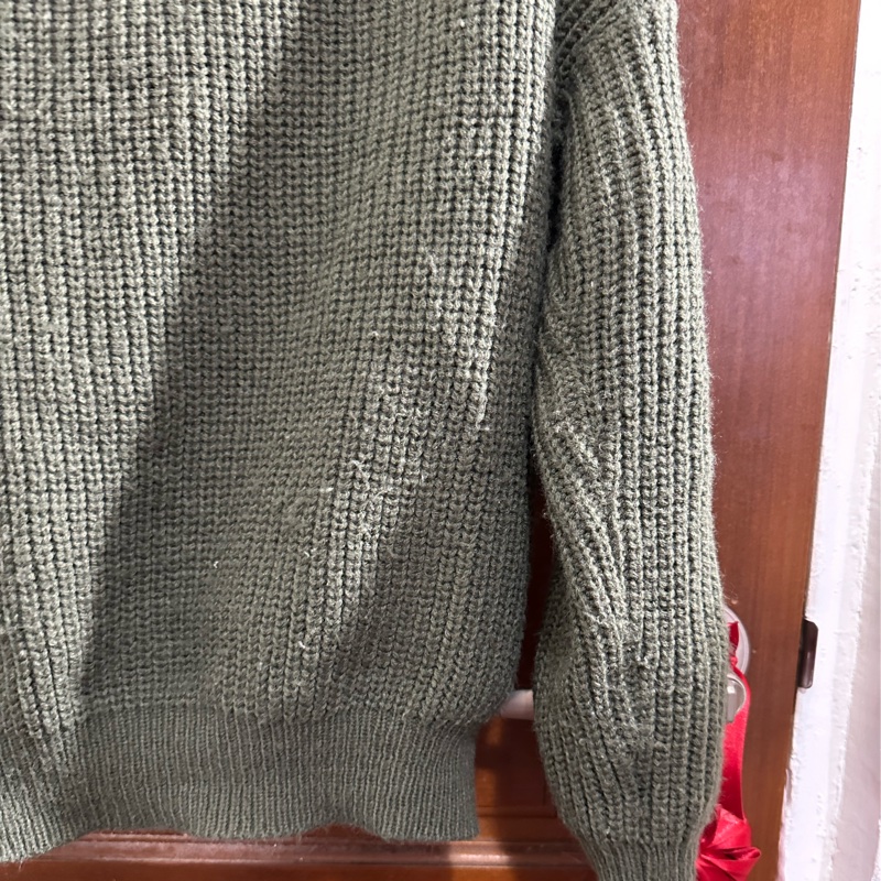 性感V領露背針織毛衣🧶氣質卻有小心機的小穿搭😆-5