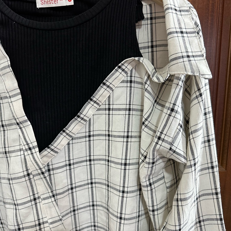 單露肩、假兩件式襯衫！性感與隨性的集合襯衫💓-3