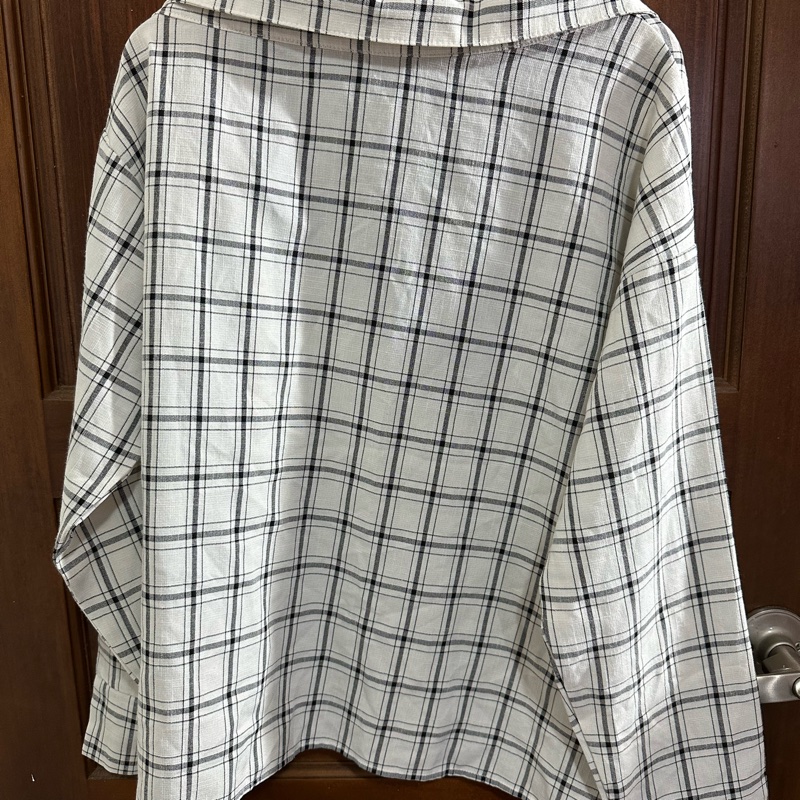 單露肩、假兩件式襯衫！性感與隨性的集合襯衫💓-6