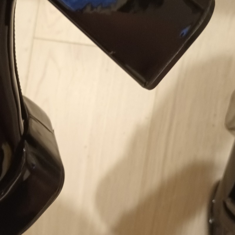 小CK2022秋冬ITZY同款Lula漆皮厚底樂福鞋-2