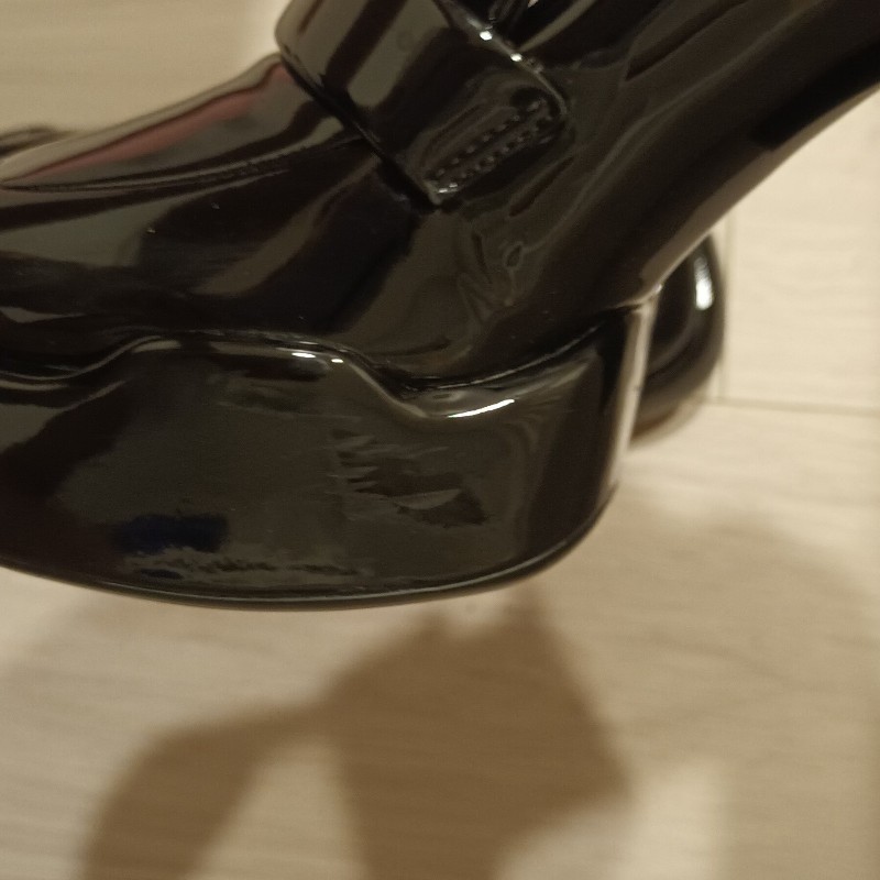 小CK2022秋冬ITZY同款Lula漆皮厚底樂福鞋-3