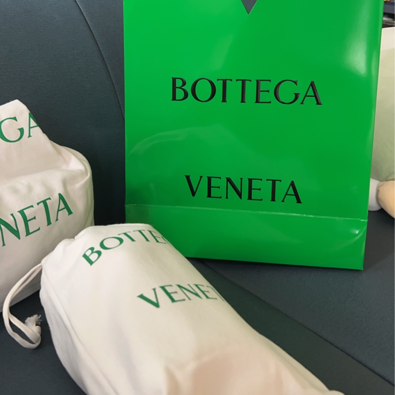 BV 枕頭包  Padded Cassette  BV綠-1