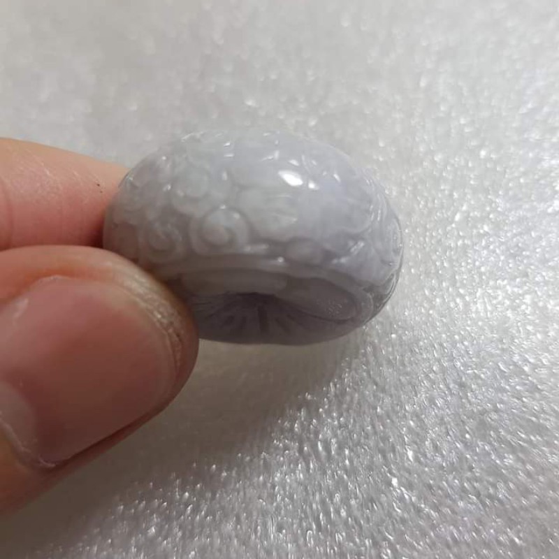 精選翡翠花件-春帶彩仿古雕花平安釦玉墬-3