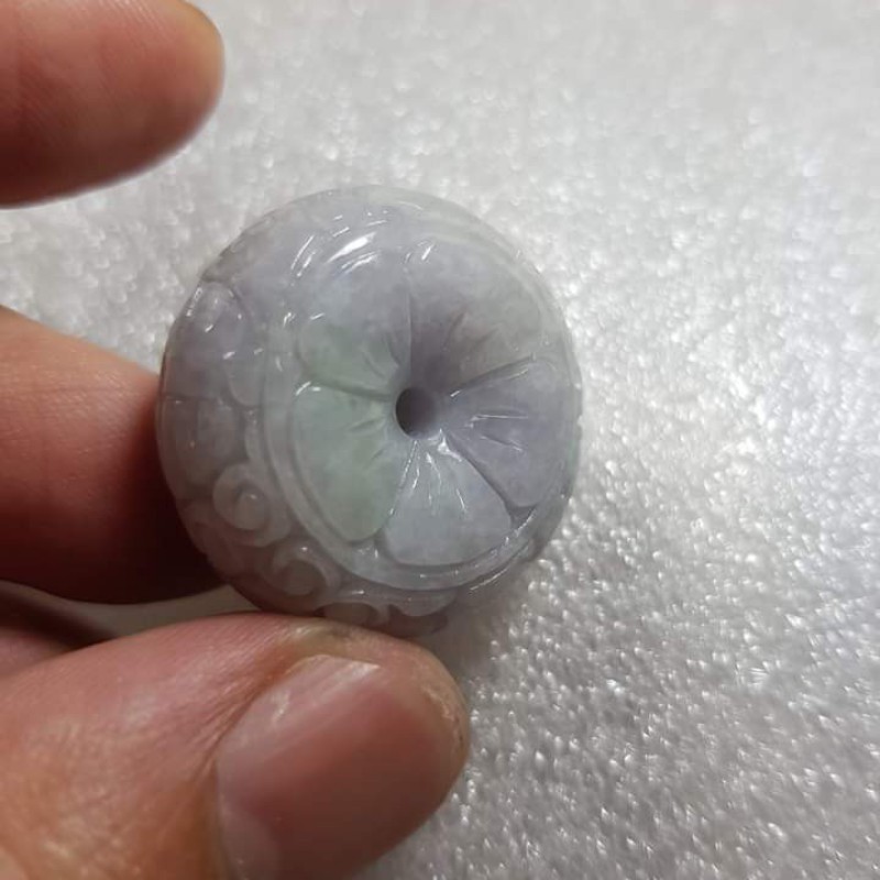 精選翡翠花件-春帶彩仿古雕花平安釦玉墬-15