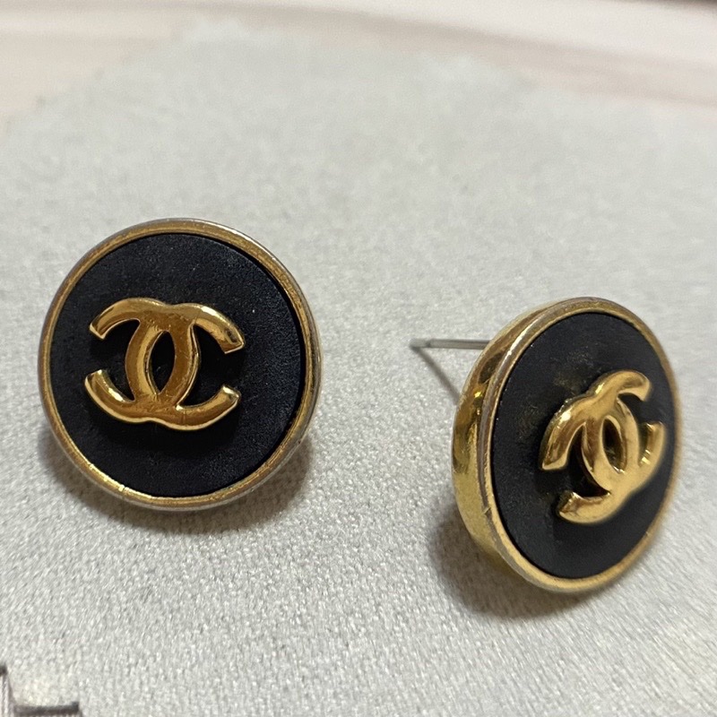 Chanel vintage 香奈兒 復古 耳環 耳夾改耳針 黑底金logo 二手 裸件-6