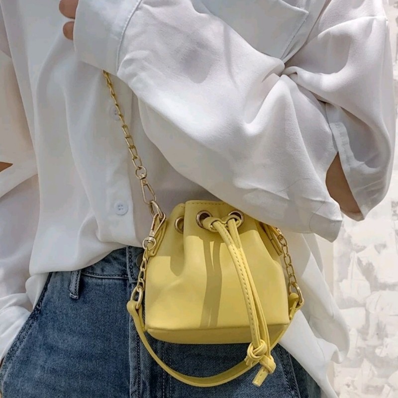 黃色 迷你水桶包 手提包 側背包 斜背包 平價 小資女 二手包-3