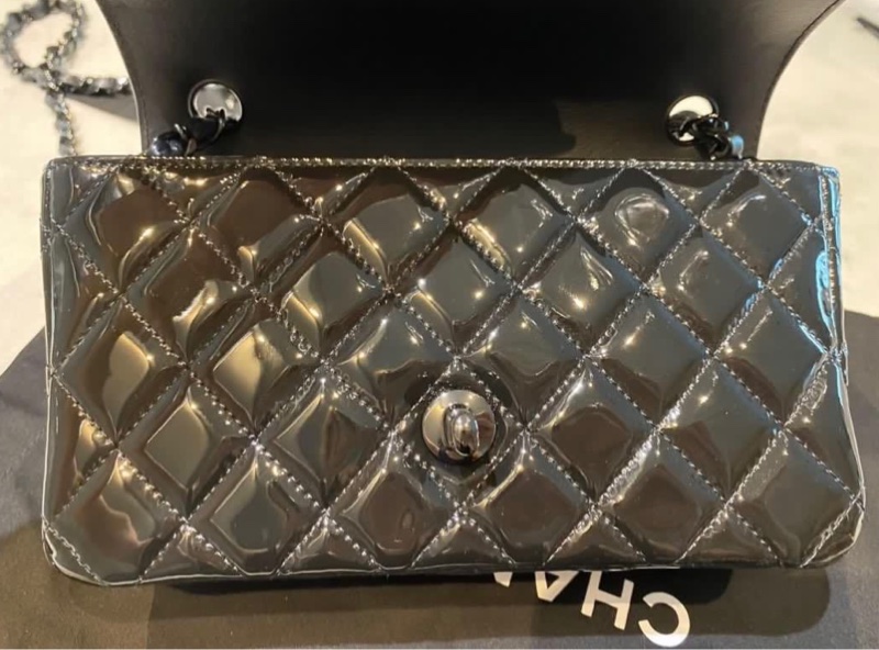 Chanel so black cf20cm 漆皮-2