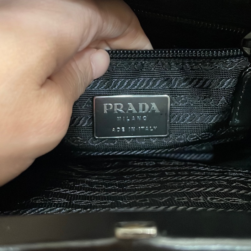 PRADA 肩背氣質包-9