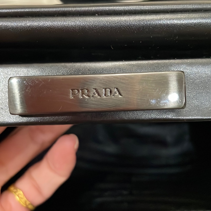 PRADA 肩背氣質包-10