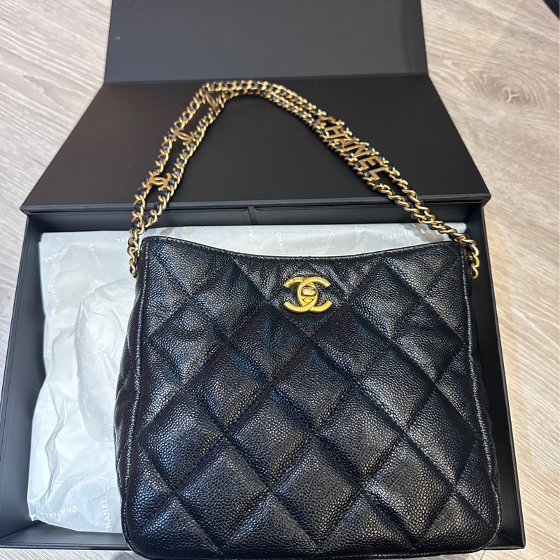 Chanel 專櫃正品/ 22 金鍊hobo腋下包流浪包-10