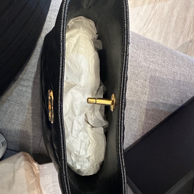 Chanel 專櫃正品/ 22 金鍊hobo腋下包流浪包-11