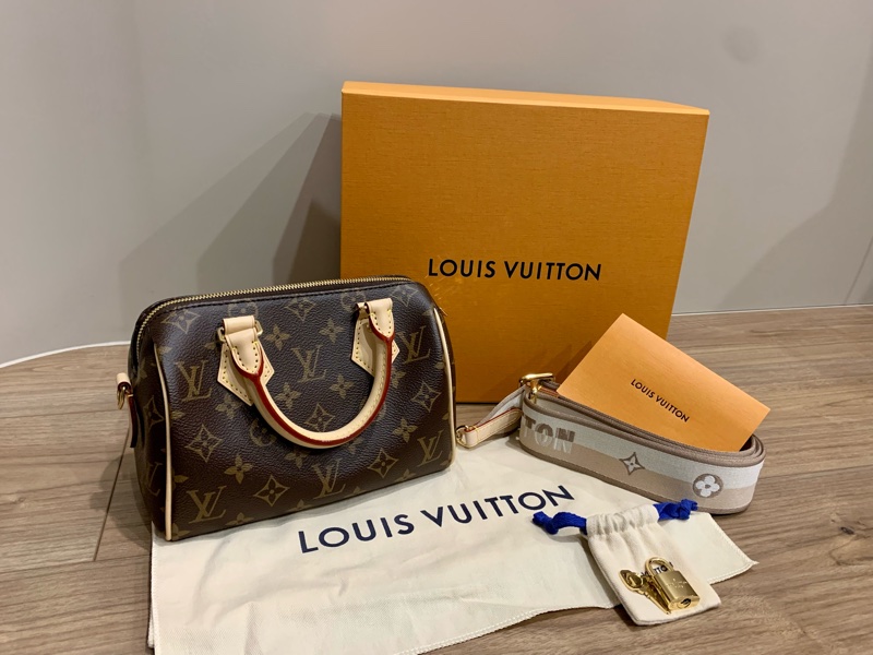 【全新品】 LV SPEEDY 20 新款 奶茶色背帶-0
