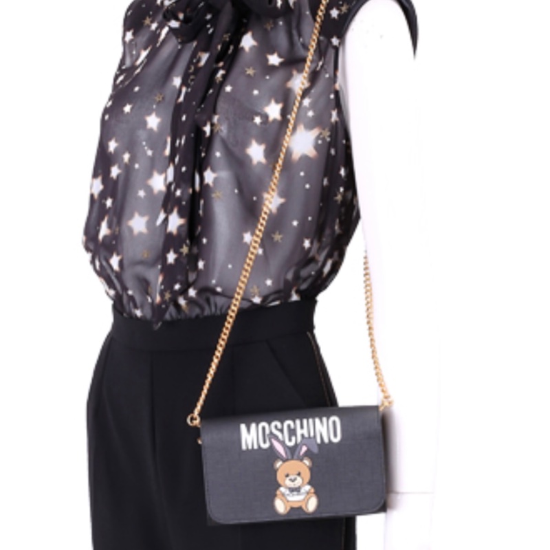 MOSCHINO Playboy 聯名款兔耳泰迪熊圖案皮夾/WOC/鍊帶包(黑色)-3