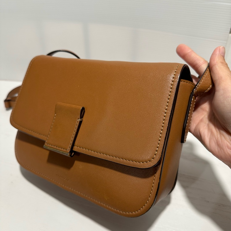 Beanpole 焦糖色方形簡約真皮包 側背 肩背小方包 原價9000元-2