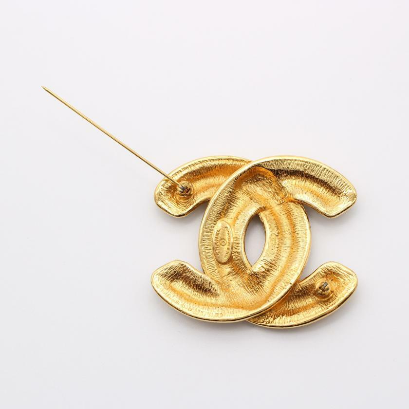 【日本直送】中古CHANEL 9成新 雙C標誌 菱格紋 胸針 鍍金 金色 vintage-1