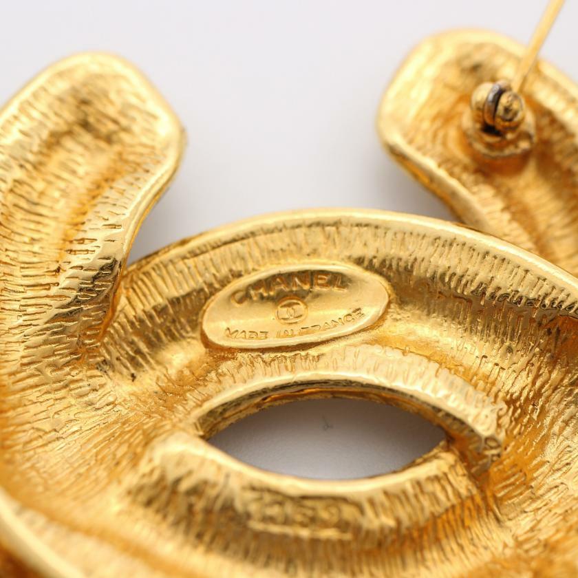 【日本直送】中古CHANEL 9成新 雙C標誌 菱格紋 胸針 鍍金 金色 vintage-2