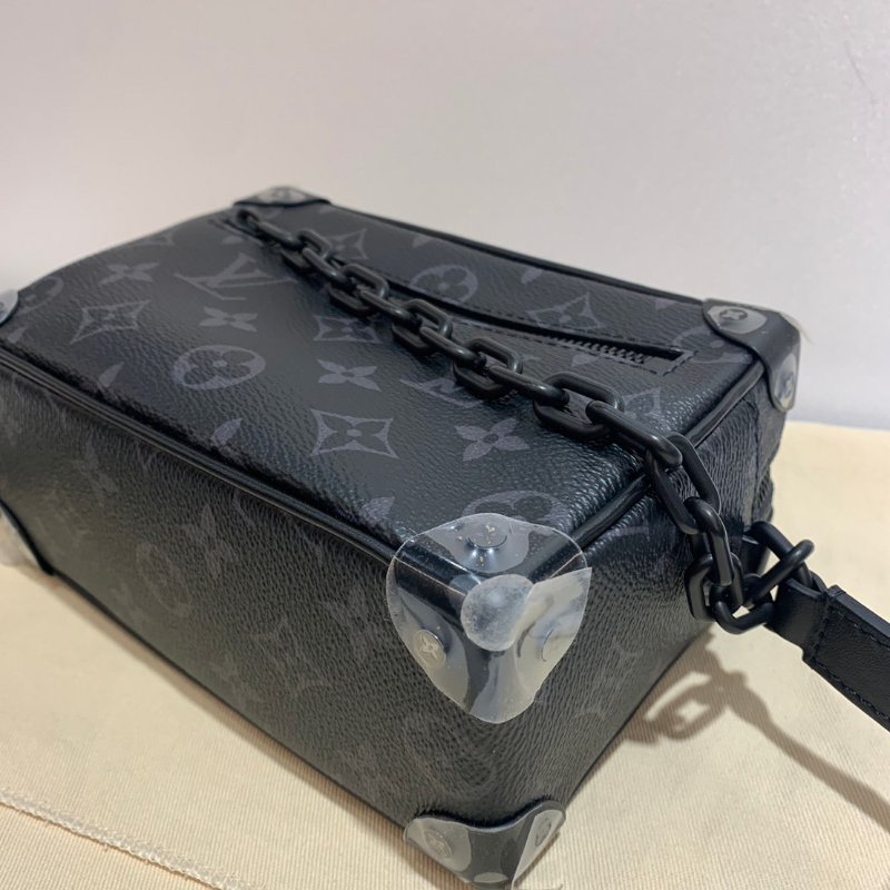 LV MINI SOFT TRUNK  斜背包/側背包/箱包  M44735  全新現貨-6