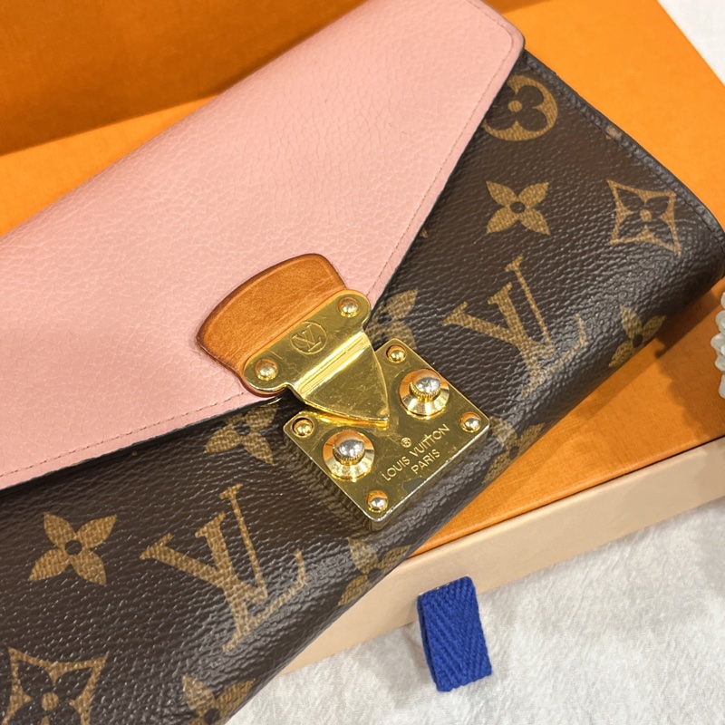 LOUIS VUITTON LV 老花字紋拼粉色皮革 PALLAS1系列二折16卡長夾/皮夾-8