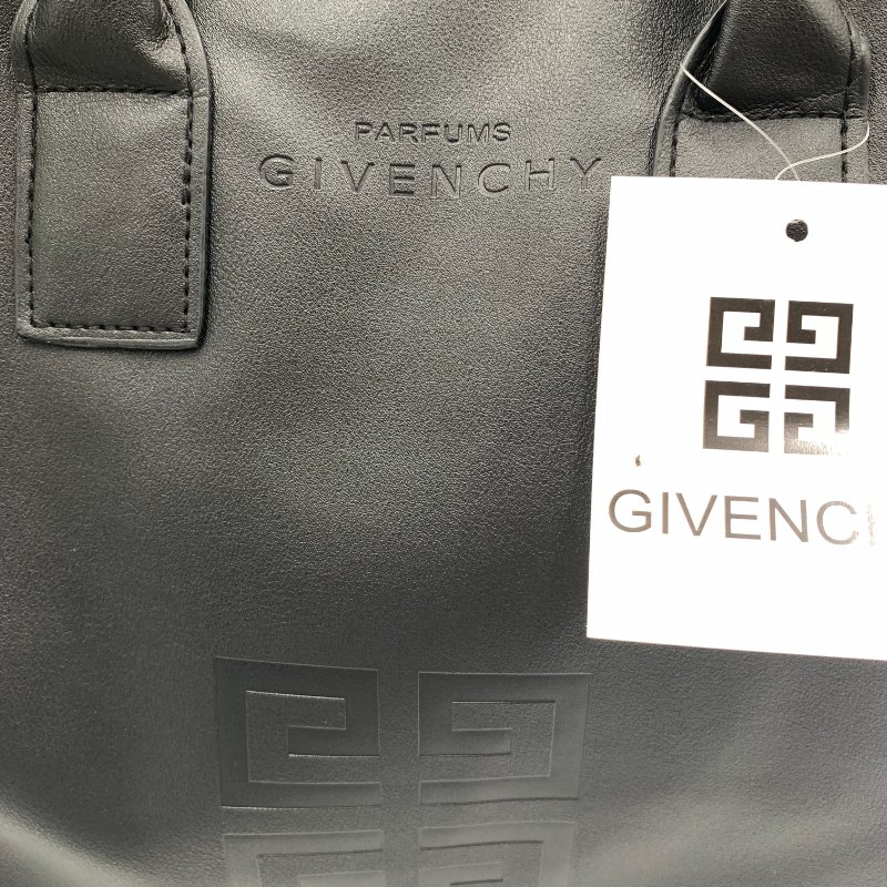 GIVENCHY 肩背包(超稀有,全新)-2