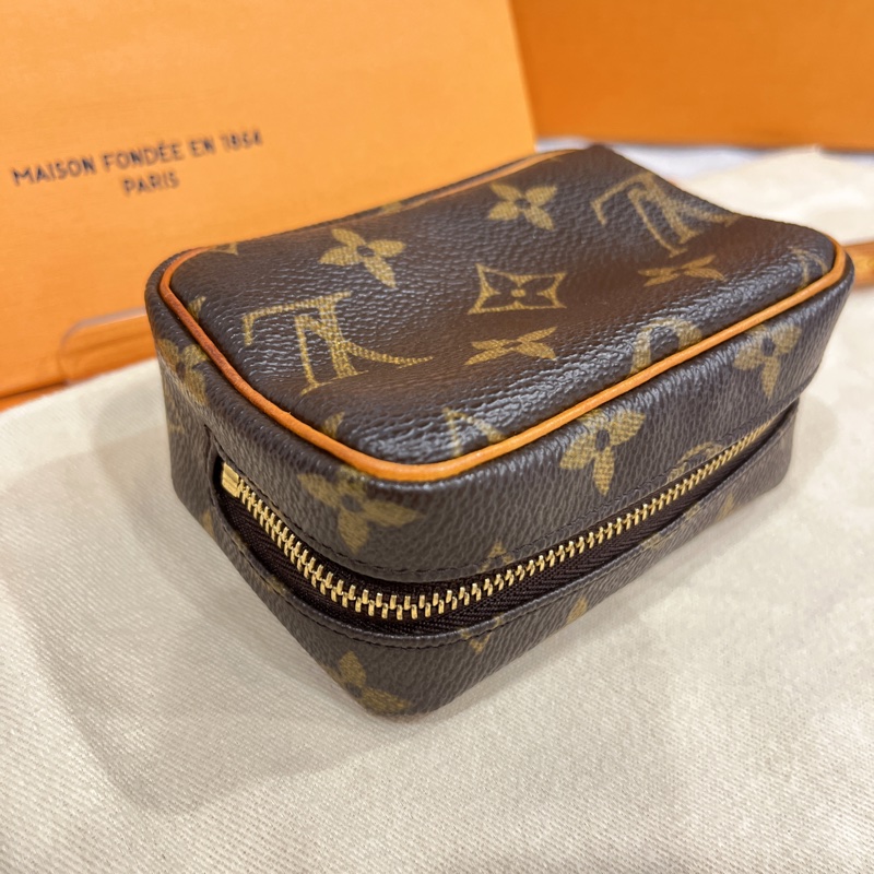 LOUIS VUITTON LV 老花字紋 VINTAGE中古款 mini迷你小相機包/掛頸包-7