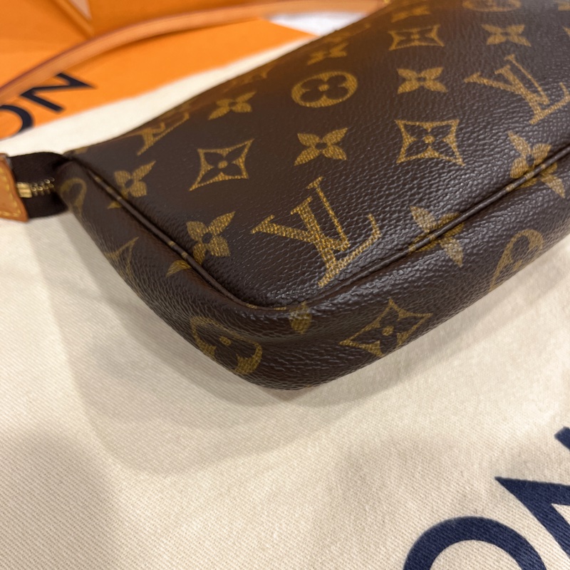 Louis Vuitton LV 老花字紋 中古VINTAGE款 麻將包/腋下包/肩背斜背包/化妝包-3