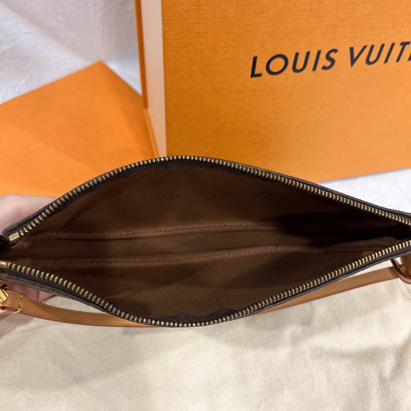 Louis Vuitton LV 老花字紋 中古VINTAGE款 麻將包/腋下包/肩背斜背包/化妝包-7