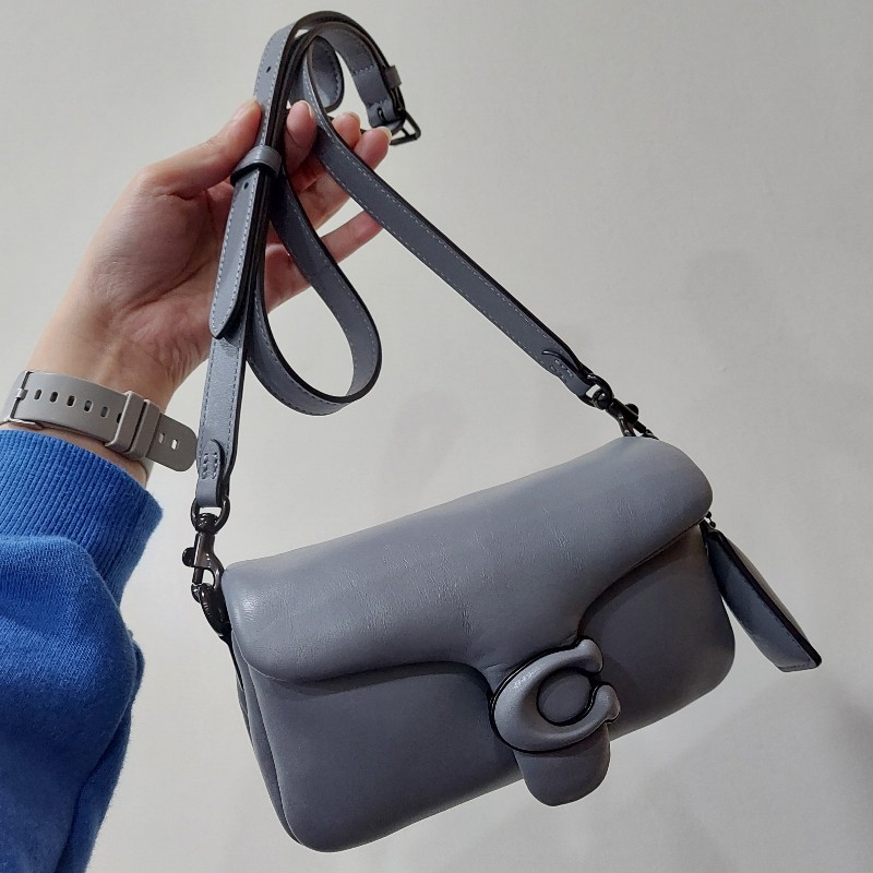 Coach pillow tabby 18 灰色 Nappa 羊皮 枕頭包 側背包 斜背包 手提包 手拎包 精品 包包 小廢包 真皮-0