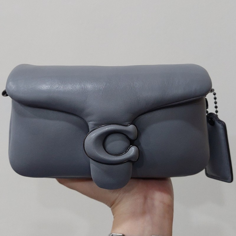 Coach pillow tabby 18 灰色 Nappa 羊皮 枕頭包 側背包 斜背包 手提包 手拎包 精品 包包 小廢包 真皮-4