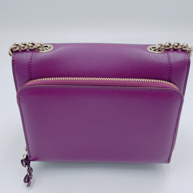 ⭐️客訂商品⭐️Salvatore Ferragamo Vara 蝴蝶結鍊條斜背包(近全新)-6