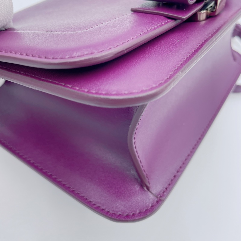 ⭐️客訂商品⭐️Salvatore Ferragamo Vara 蝴蝶結鍊條斜背包(近全新)-15