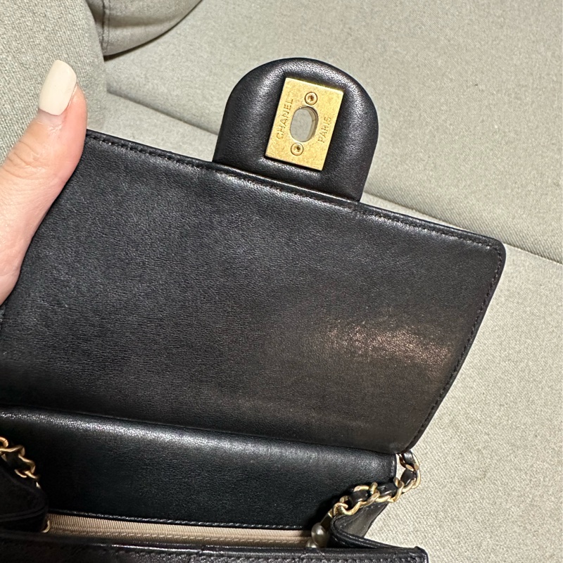 CHANEL香奈兒珍珠鏈帶小方包 小廢包mini coco豎版斜背包肩背包-7