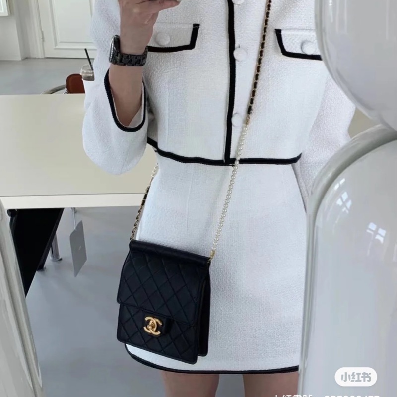 CHANEL香奈兒珍珠鏈帶小方包 小廢包mini coco豎版斜背包肩背包-0